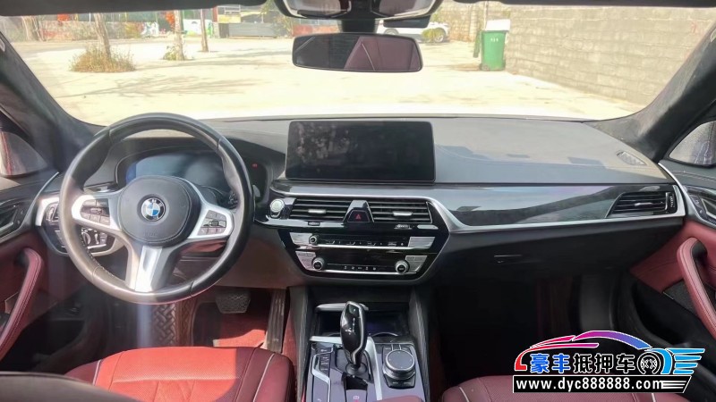 21年宝马5系轿车抵押车出售