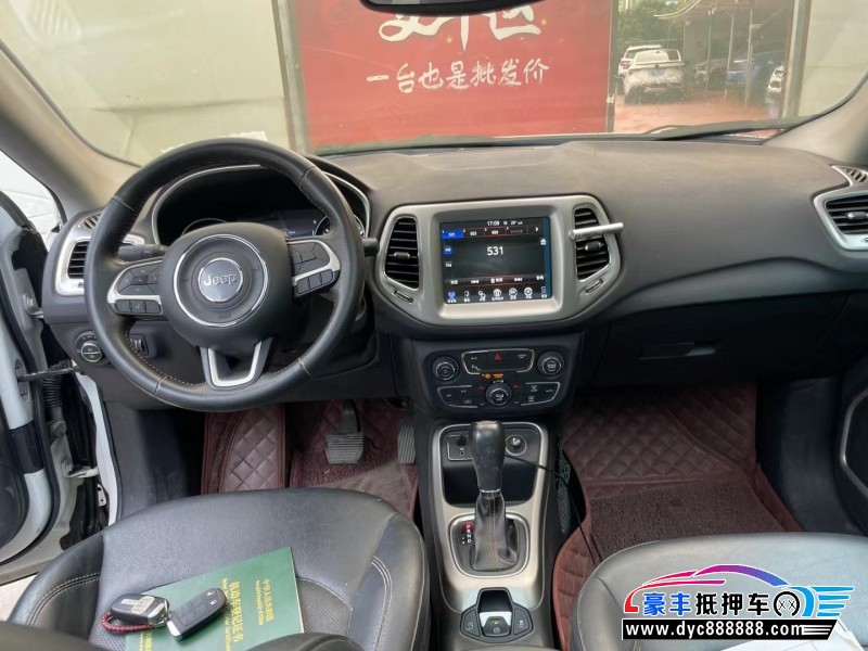 17年Jeep指南者轿车抵押车出售