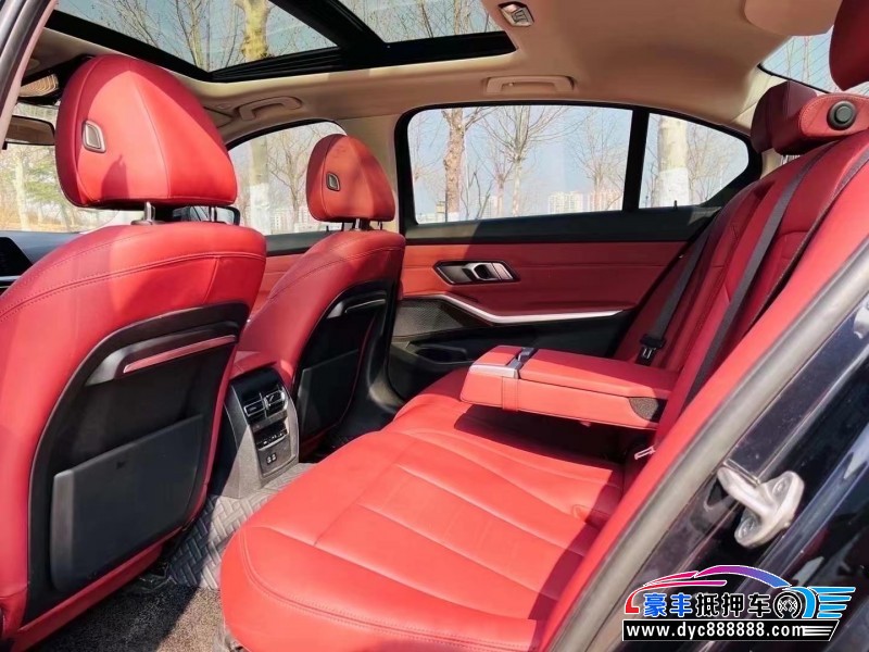 21年宝马3系轿车抵押车出售