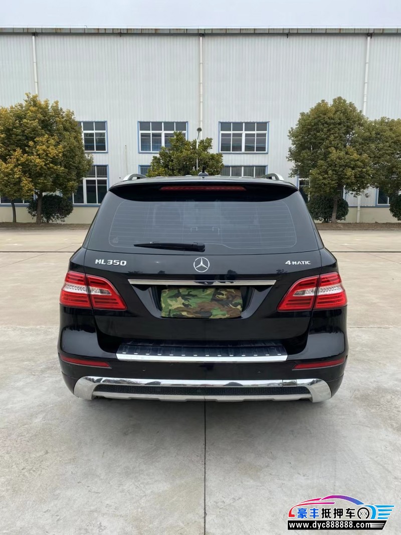 13年奔驰ML轿车抵押车出售