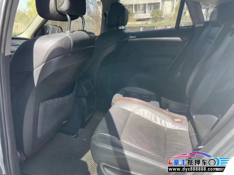 12年宝马X6轿车抵押车出售