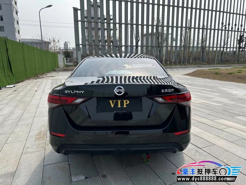 22年日产轩逸轿车抵押车出售