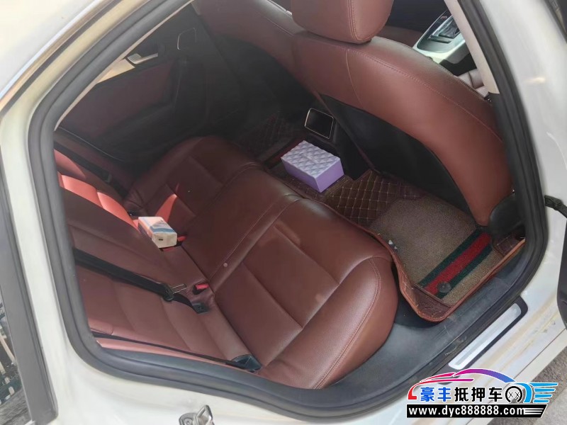 12年奥迪A4轿车抵押车出售