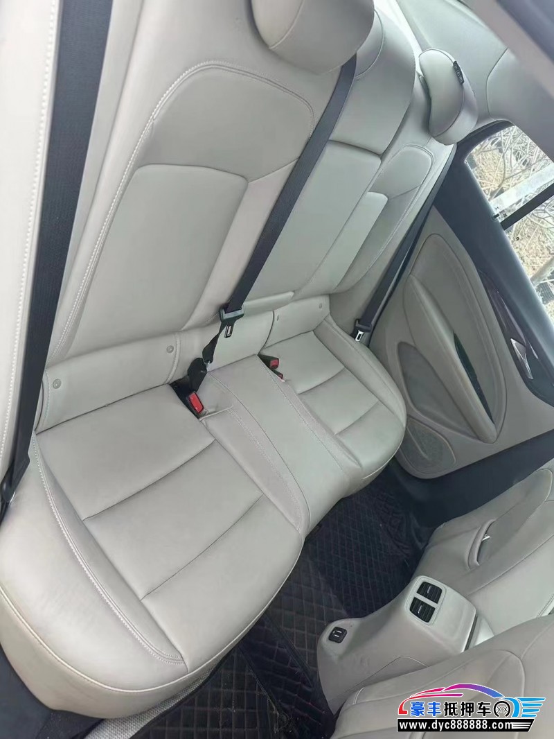 22年别克君威轿车抵押车出售