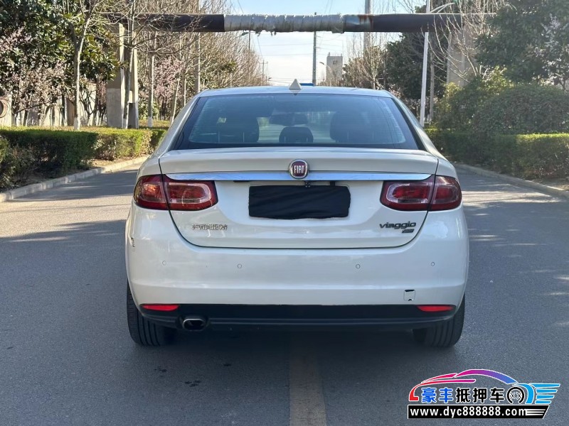 15年菲亚特菲翔轿车抵押车出售