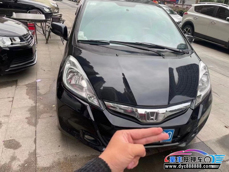 12年本田飞度轿车抵押车出售