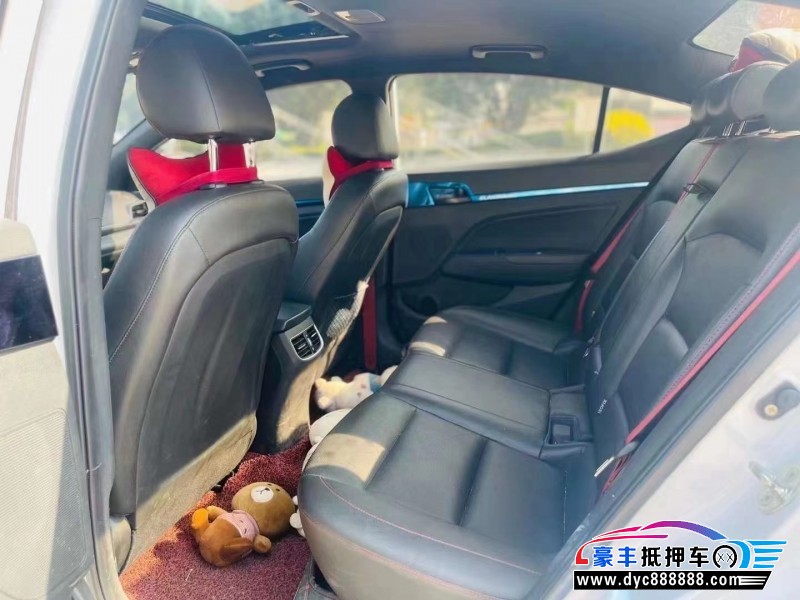 19年现代领动轿车抵押车出售