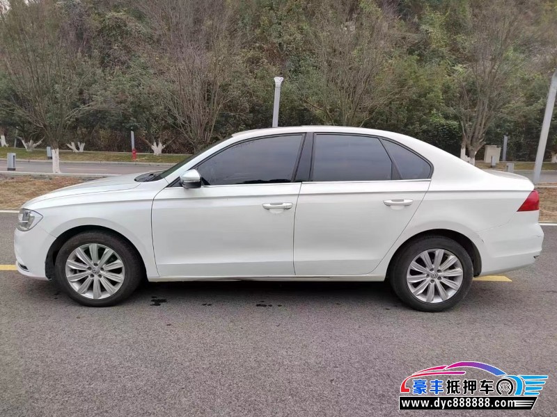 16年大众宝来轿车抵押车出售