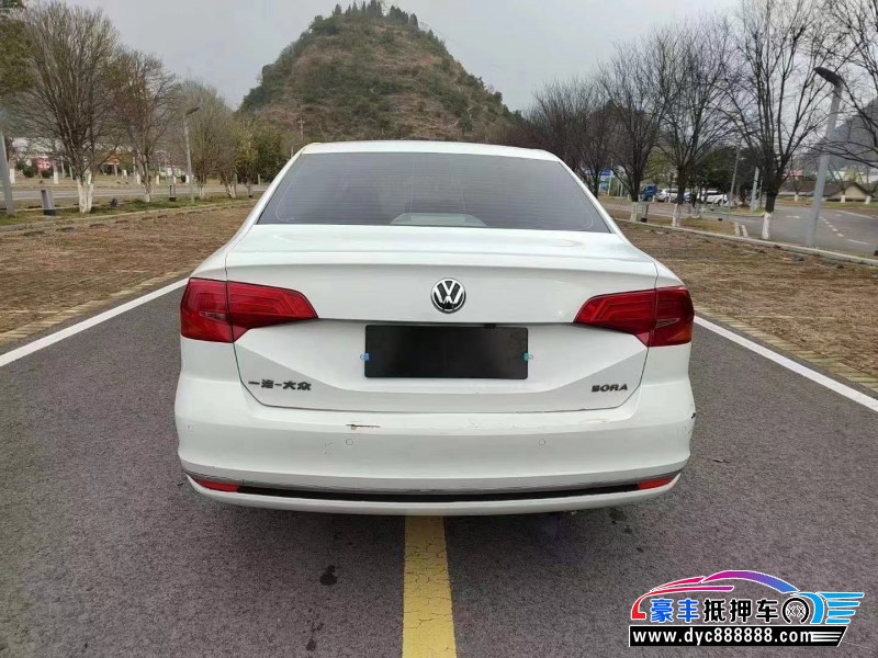 16年大众宝来轿车抵押车出售