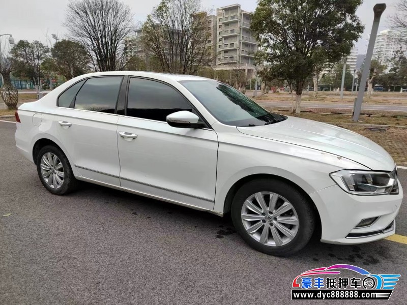 16年大众宝来轿车抵押车出售