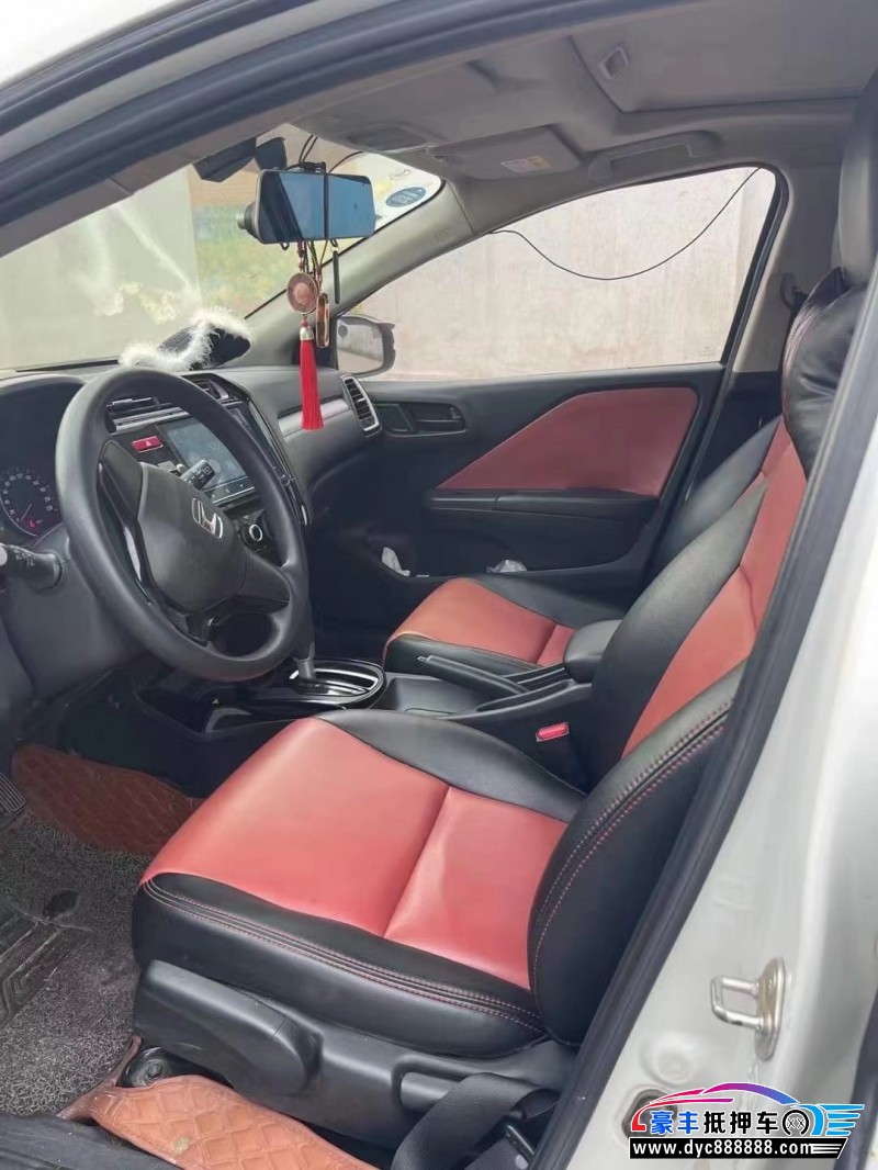 17年本田哥瑞轿车抵押车出售