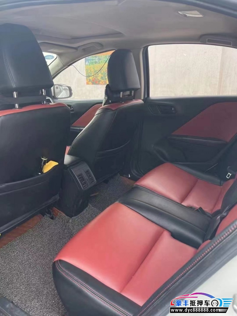 17年本田哥瑞轿车抵押车出售