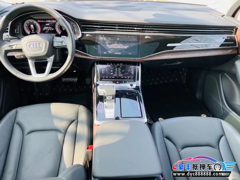 21年奥迪Q7轿车抵押车出售