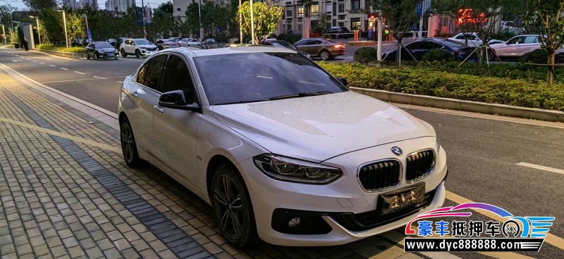 18年宝马1系轿车抵押车出售