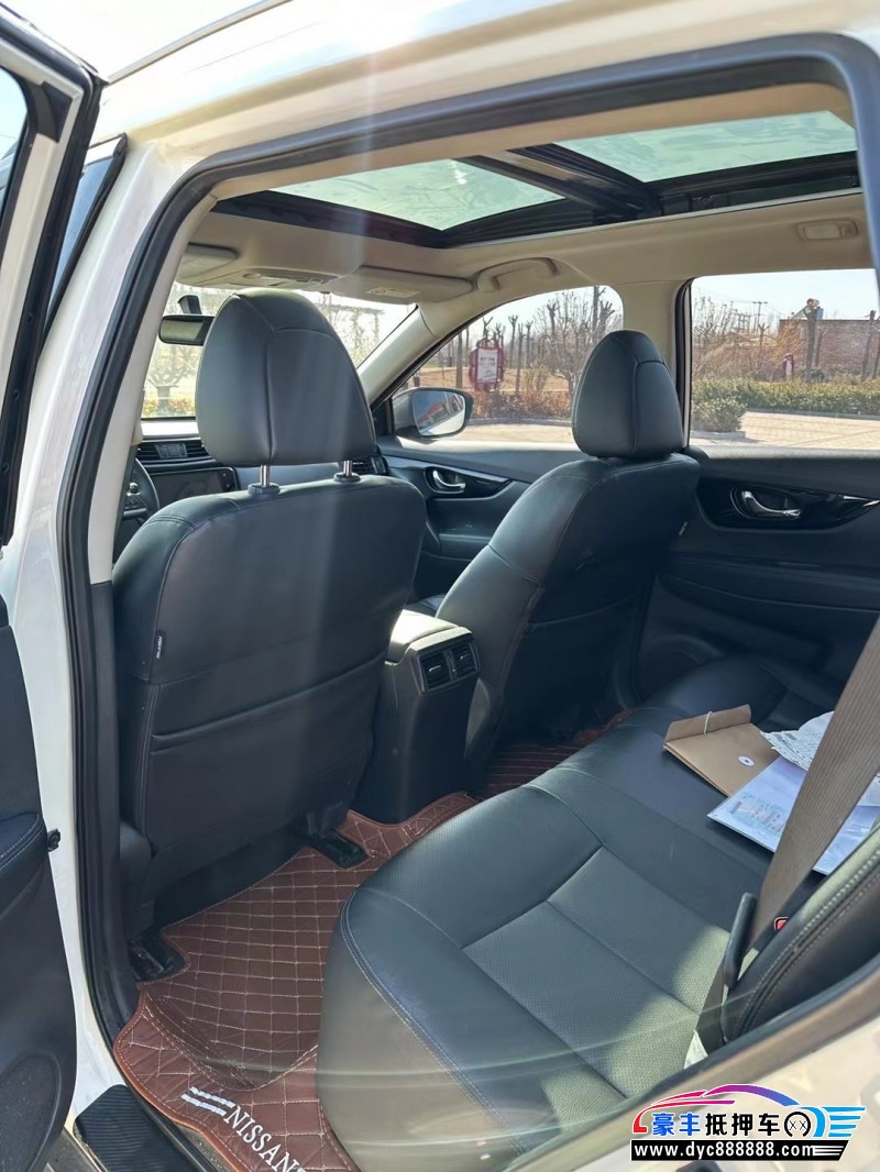 21年日产奇骏SUV抵押车出售