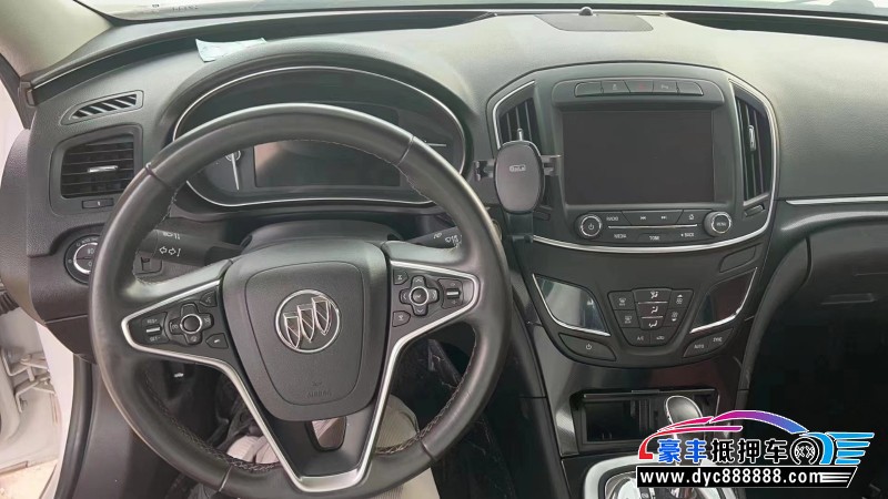 17年别克君威轿车抵押车出售