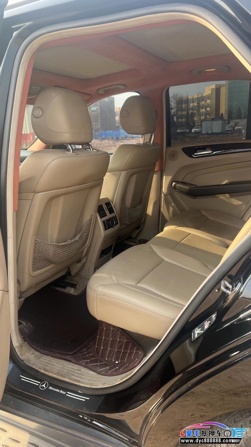 12年奔驰MLSUV抵押车出售