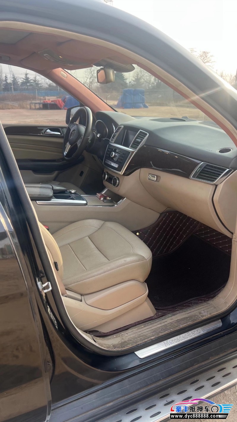 12年奔驰MLSUV抵押车出售