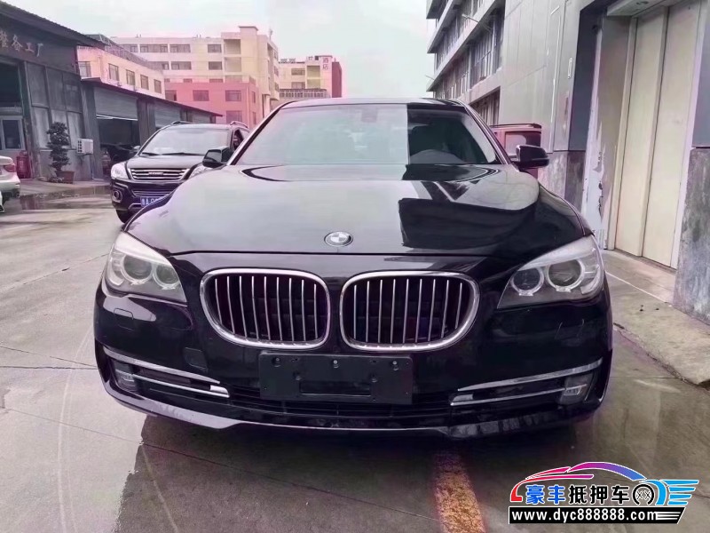 13年宝马7系轿车抵押车出售