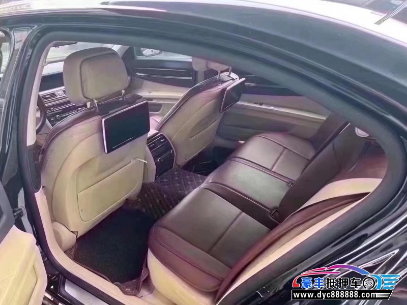 13年宝马7系轿车抵押车出售