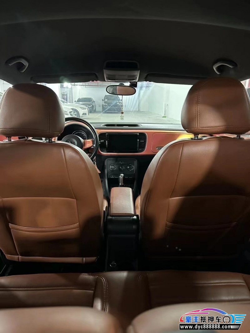 17年大众甲壳虫轿车抵押车出售