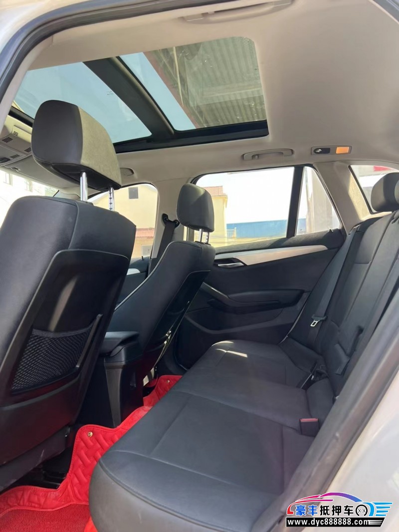 15年宝马X1轿车抵押车出售