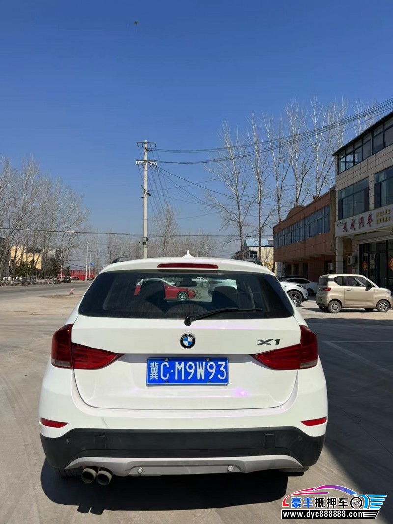 15年宝马X1轿车抵押车出售