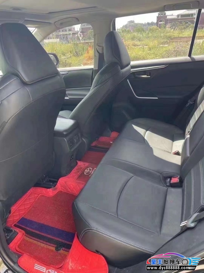 20年丰田威兰达SUV抵押车出售