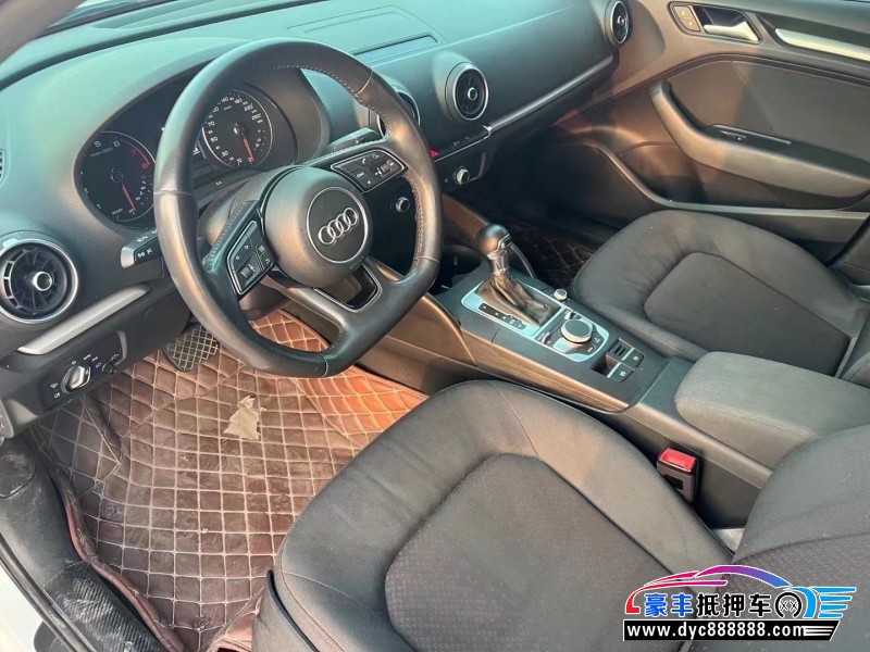 18年奥迪A3轿车抵押车出售