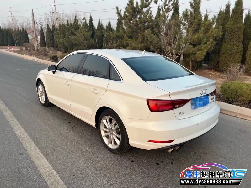 18年奥迪A3轿车抵押车出售