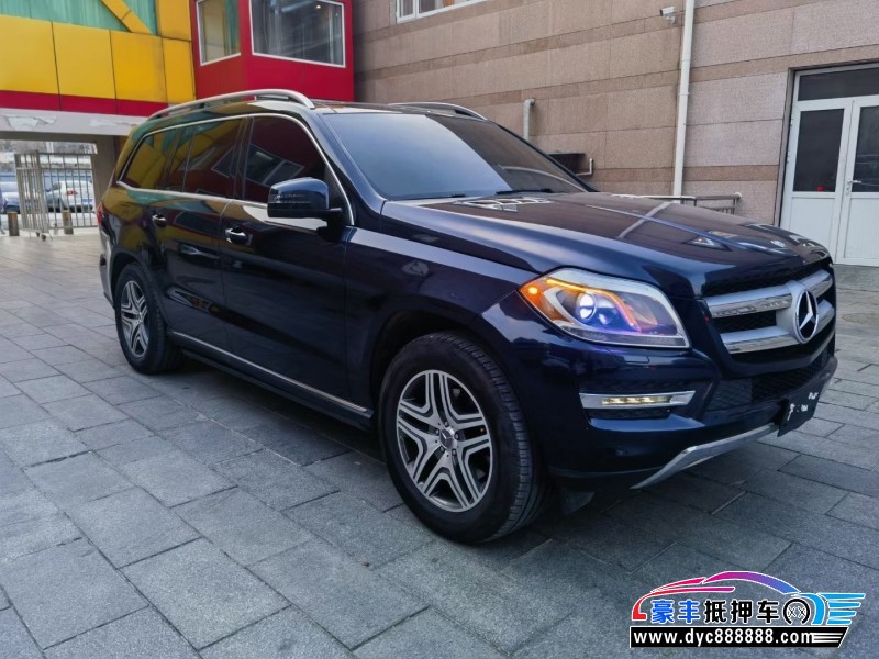 14年奔驰GL轿车抵押车出售