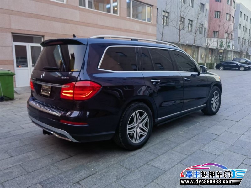 14年奔驰GL轿车抵押车出售