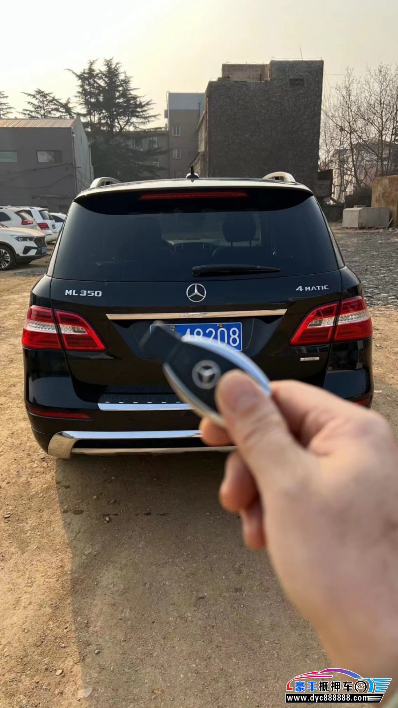 12年奔驰MLSUV抵押车出售