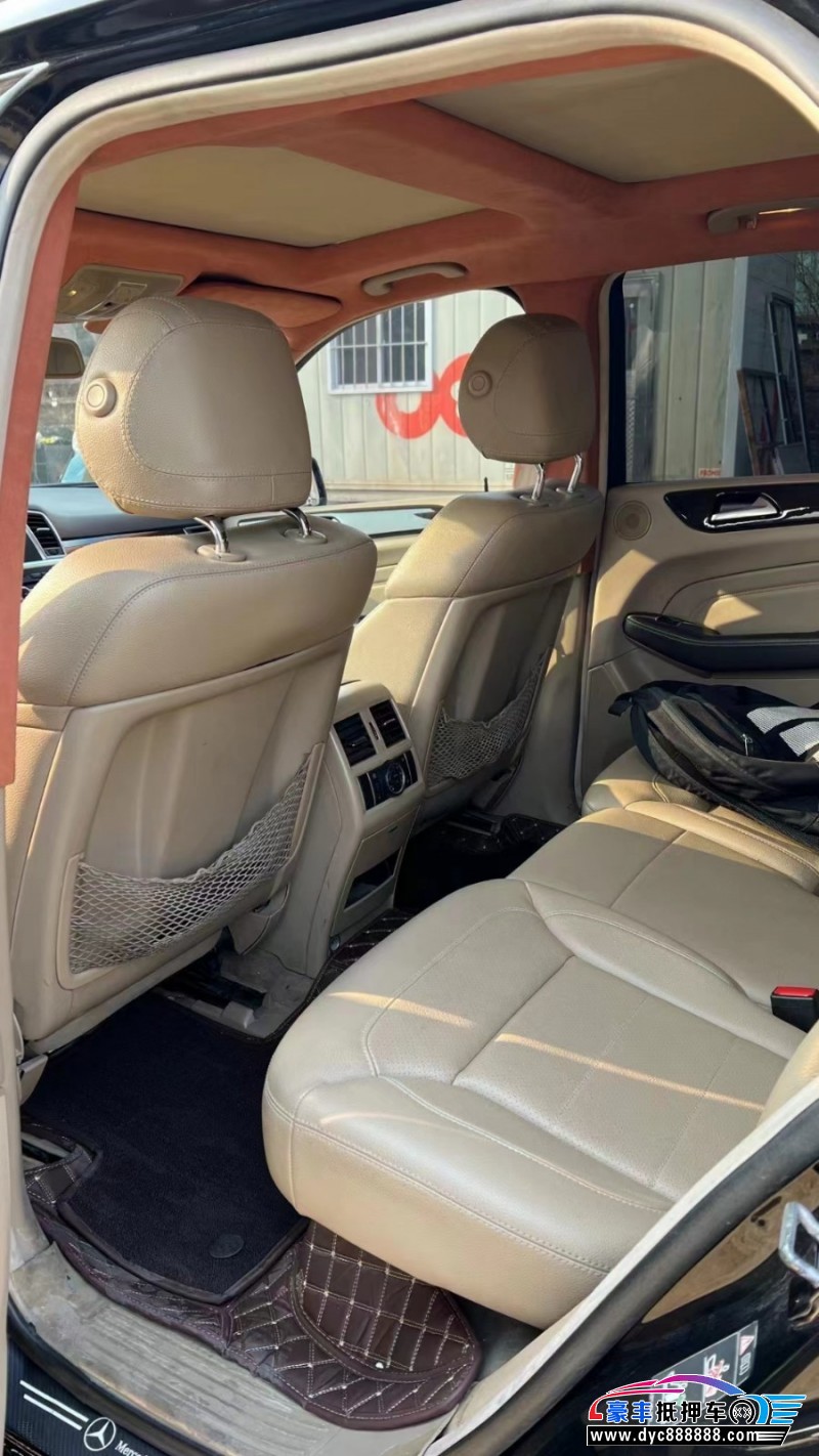 12年奔驰MLSUV抵押车出售