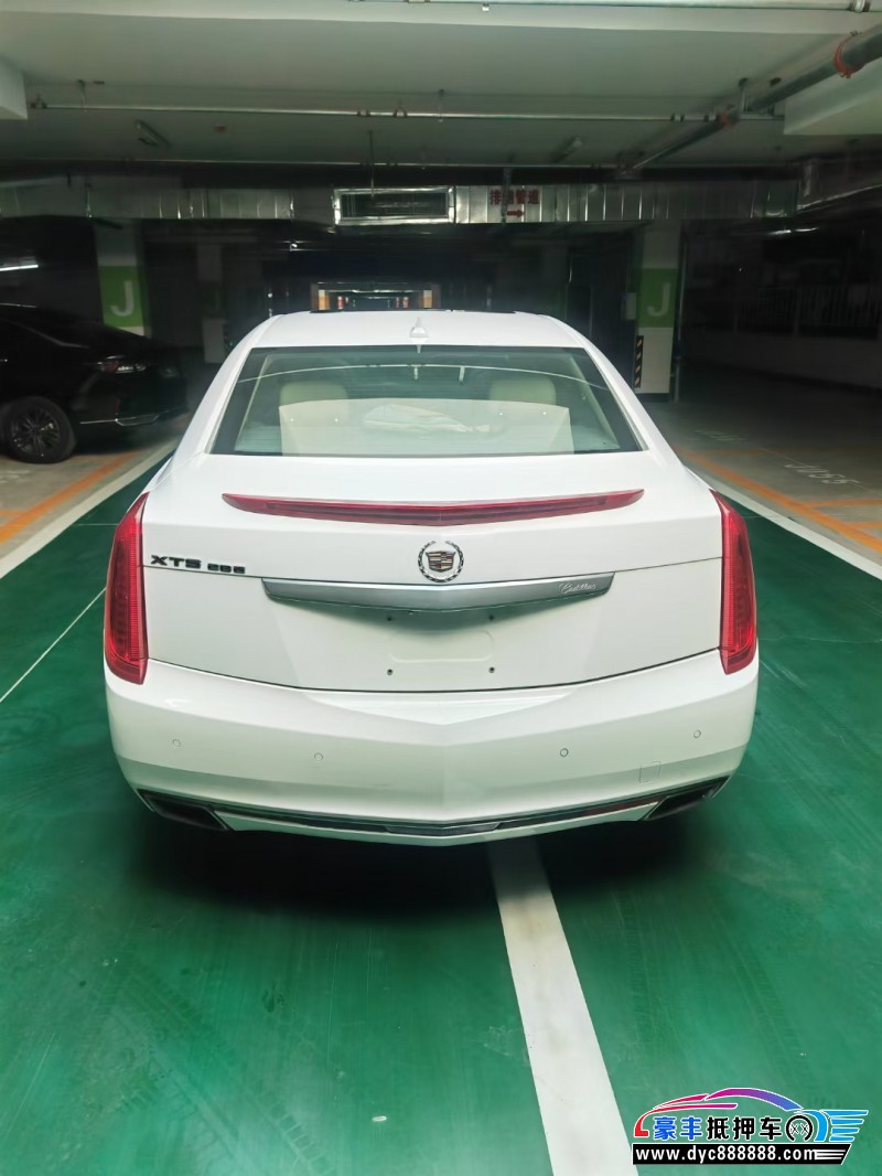 15年凯迪拉克XTS轿车抵押车出售