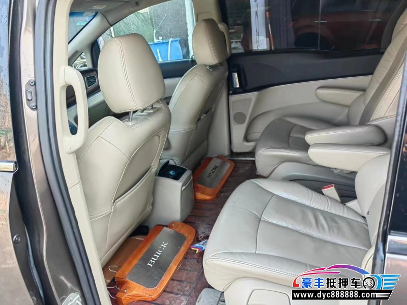 15年别克GL8MPV抵押车出售