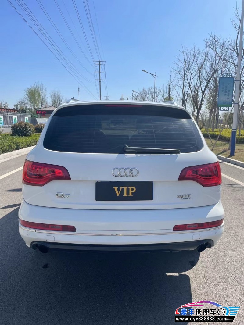 11年奥迪Q7轿车抵押车出售