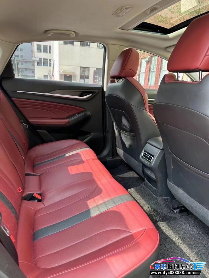 21年长安逸动轿车抵押车出售