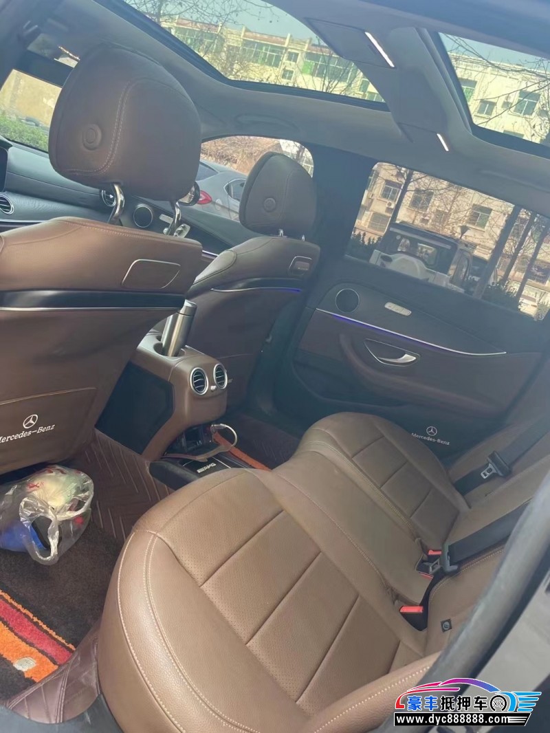 19年奔驰E轿车抵押车出售