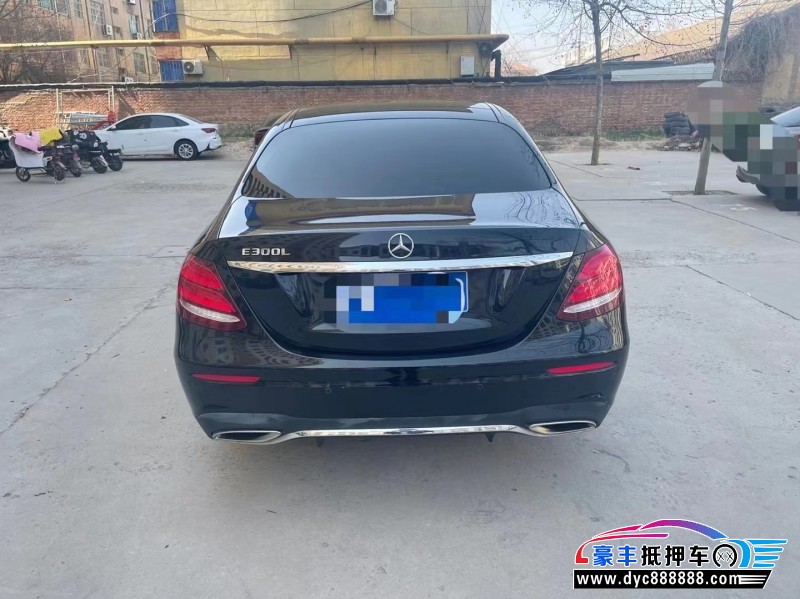 19年奔驰E轿车抵押车出售