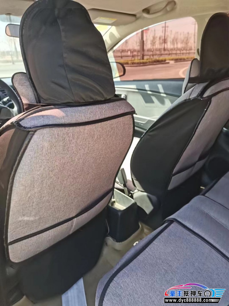 16年起亚K2轿车抵押车出售