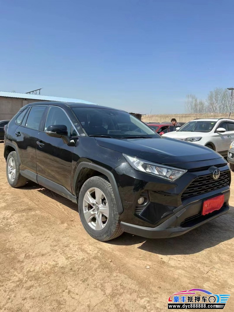 21年丰田RAV4荣放轿车抵押车出售