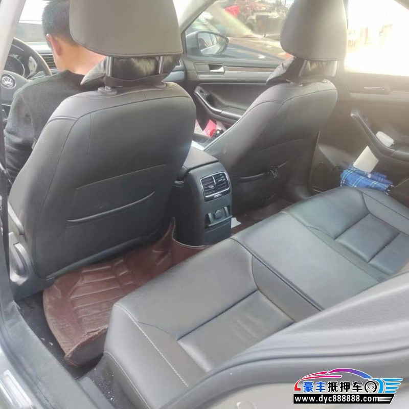 18年大众速腾轿车抵押车出售