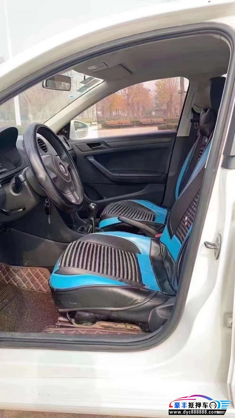 14年大众捷达轿车抵押车出售