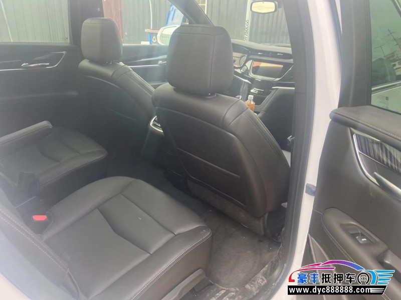 22年凯迪拉克xt6轿车抵押车出售