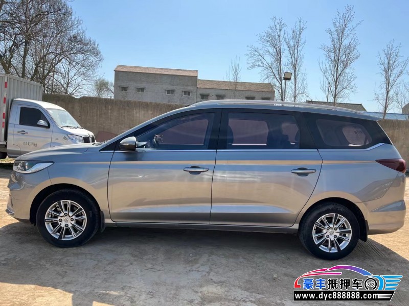 19年宝骏宝骏360轿车抵押车出售