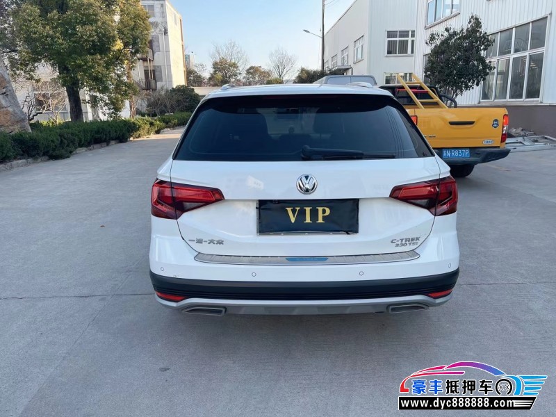 17年大众蔚领轿车抵押车出售