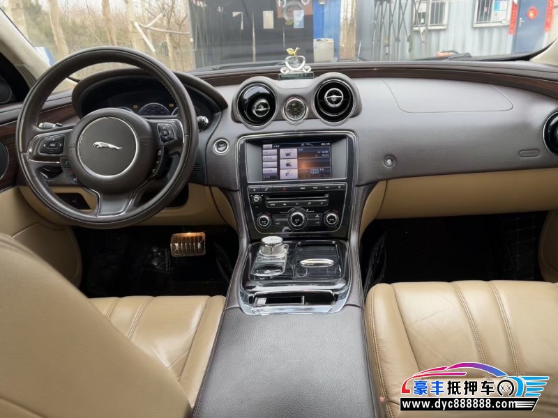 14年捷豹XJL轿车抵押车出售