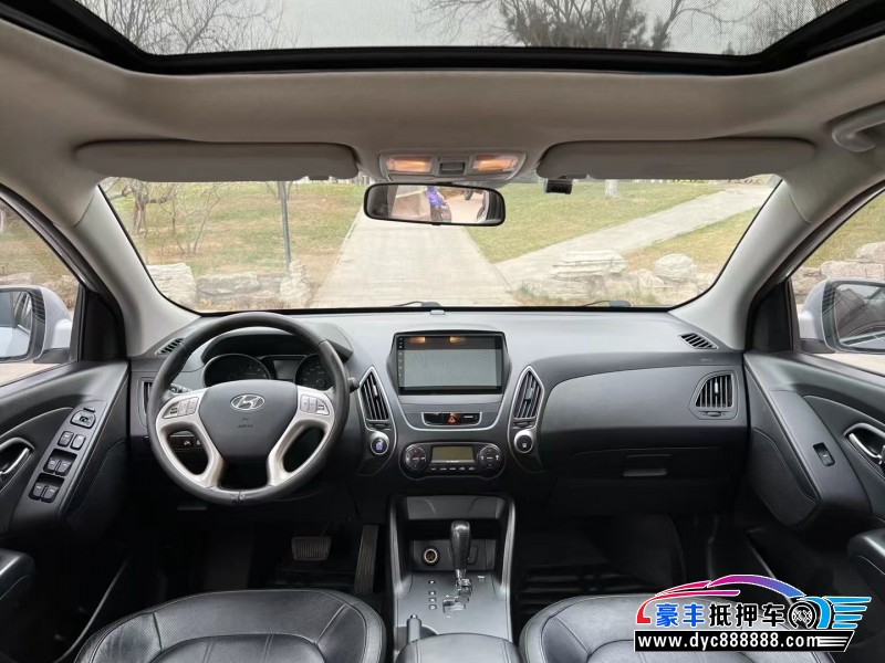 13年现代ix35SUV抵押车出售