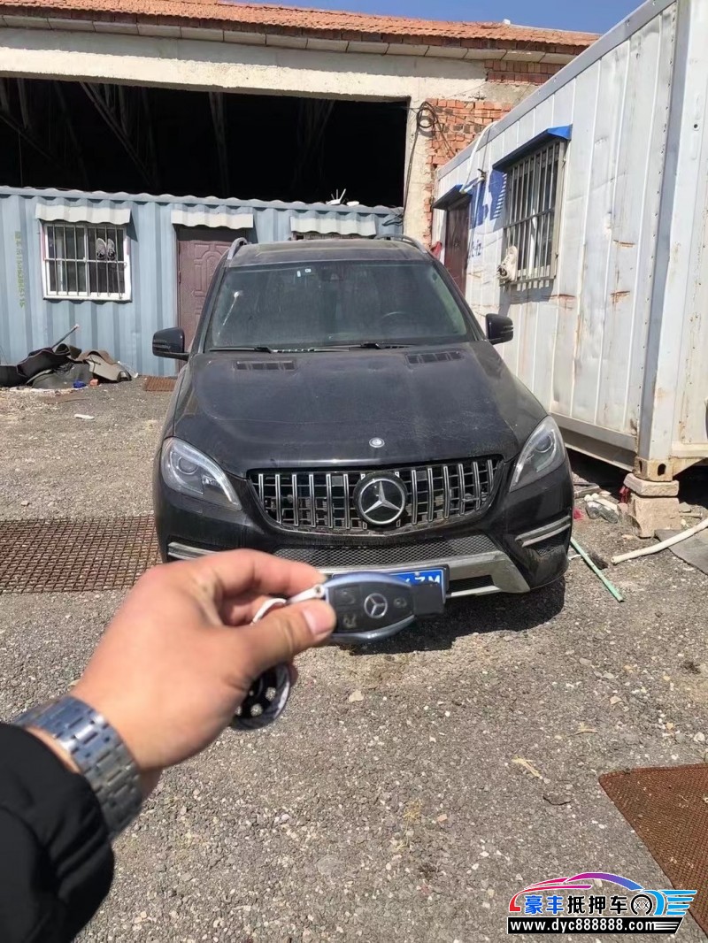 15年奔驰ML轿车抵押车出售